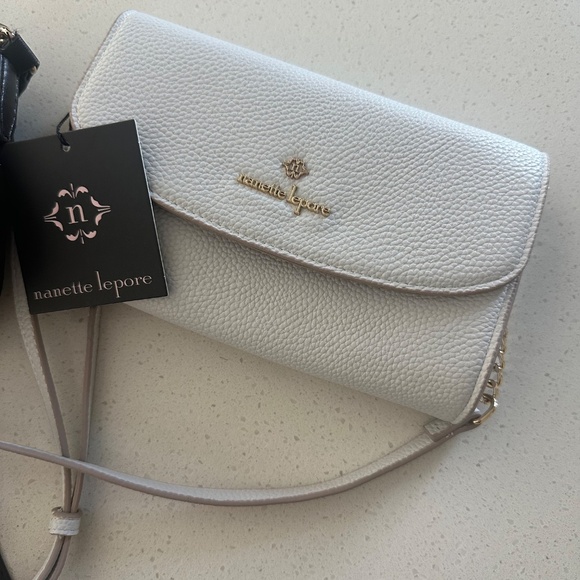 Purse Bundle! - Picture 4 of 4